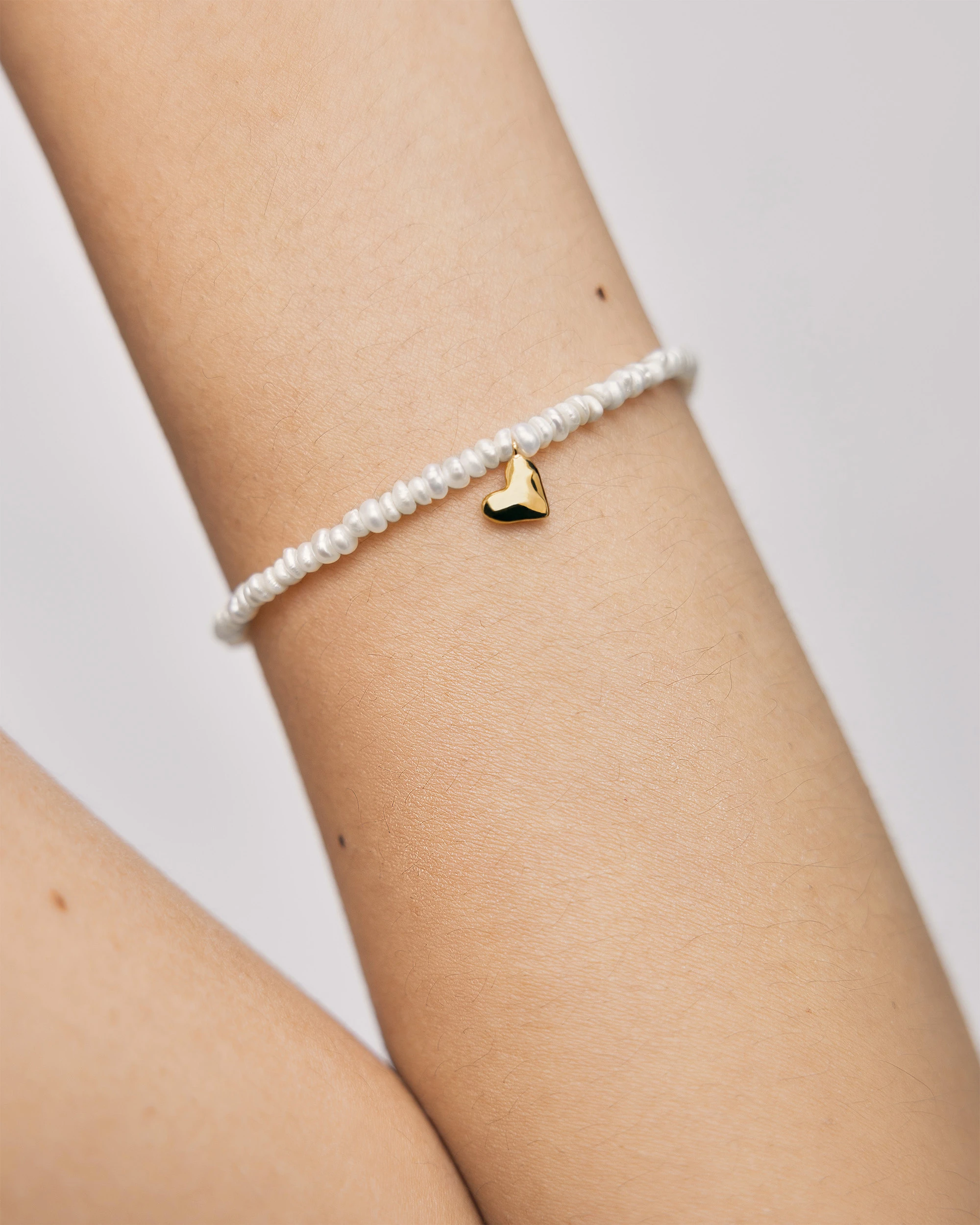 Gold Vermeil Heart Mini Pearl Bracelet - Pearl 3 Gold Vermeil Heart Mini Pearl Bracelet - Pearl