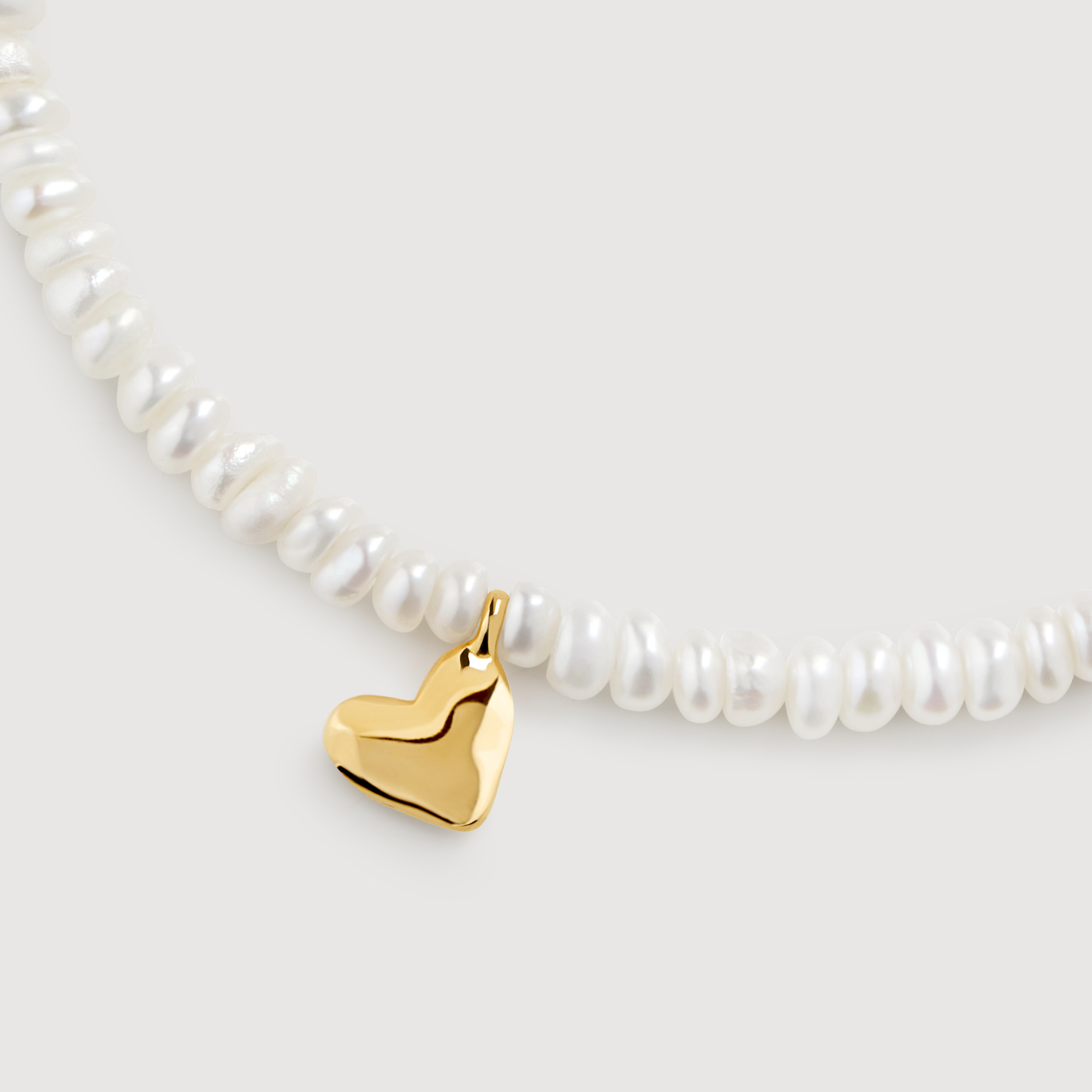 Gold Vermeil Heart Mini Pearl Bracelet - Pearl 4 Gold Vermeil Heart Mini Pearl Bracelet - Pearl