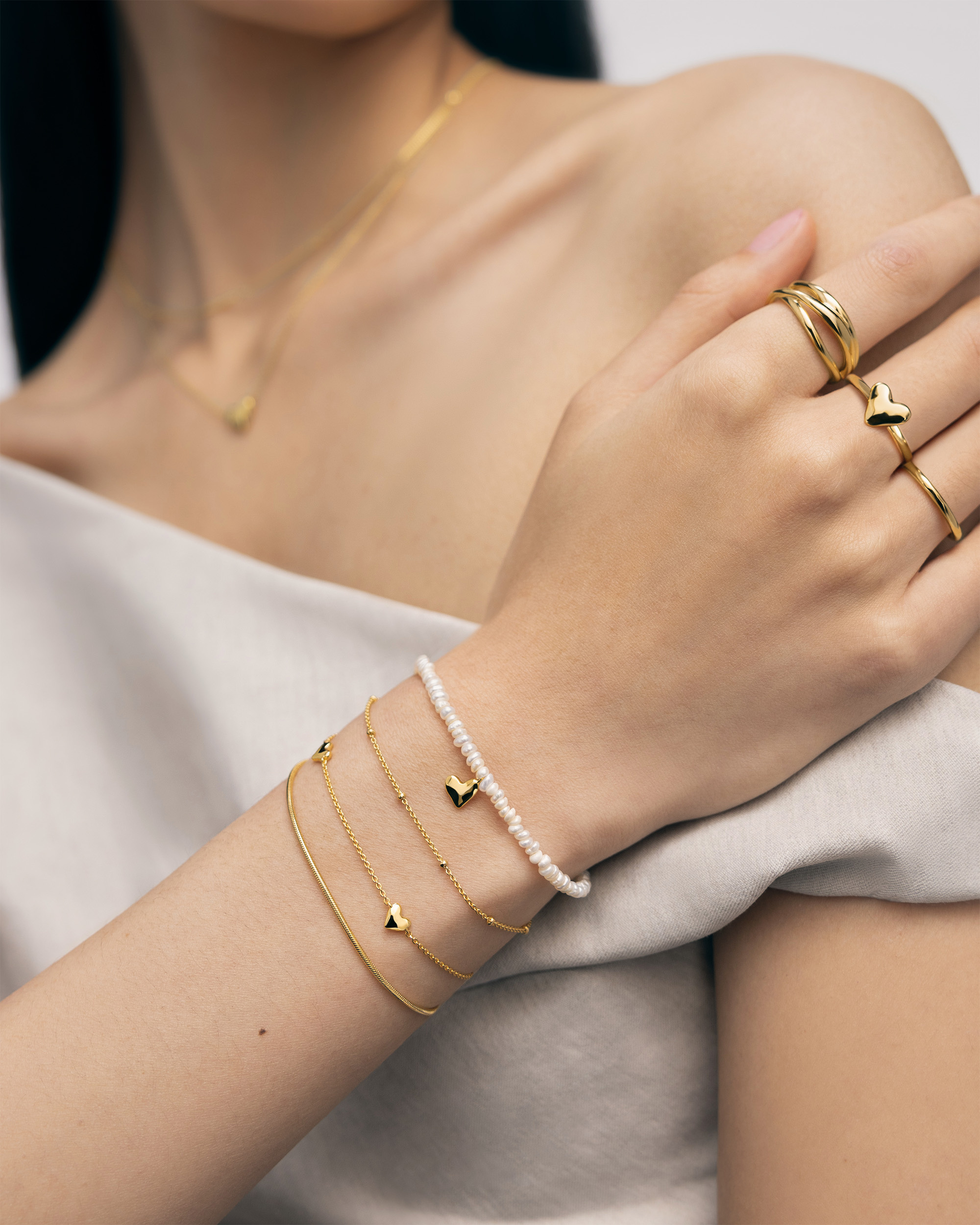Gold Vermeil Heart Mini Pearl Bracelet - Pearl 5 Gold Vermeil Heart Mini Pearl Bracelet - Pearl