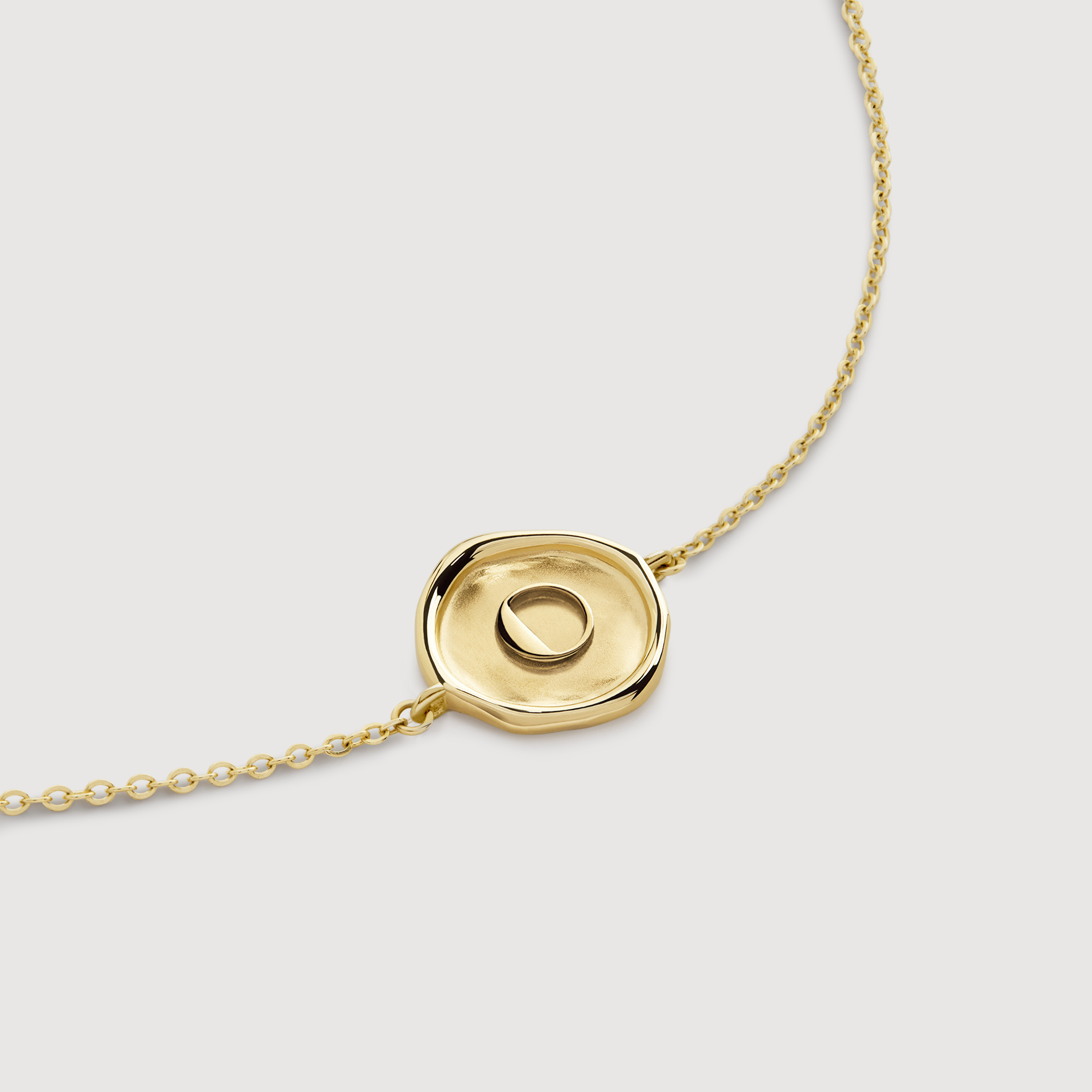 Gold Mini Initial O Stamp Chain Bracelet - Gold